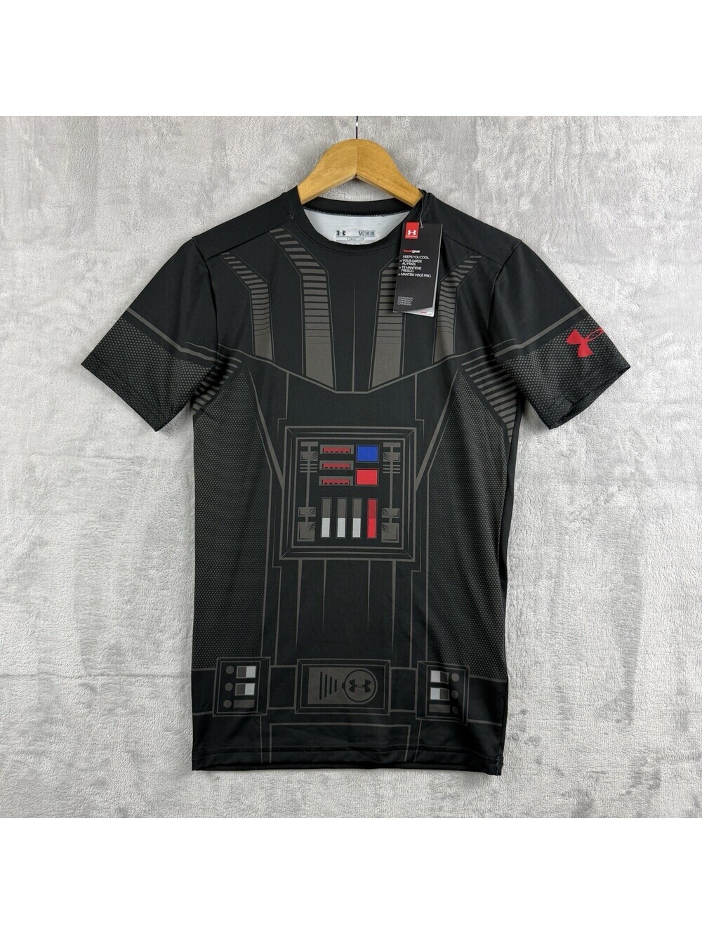 NWT Under Armour HeatGear Star Wars Darth Vader Compression Shirt Mens M Ego Gym